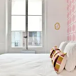 Studio central proche Vaugirard