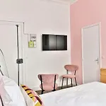 Studio central proche Vaugirard
